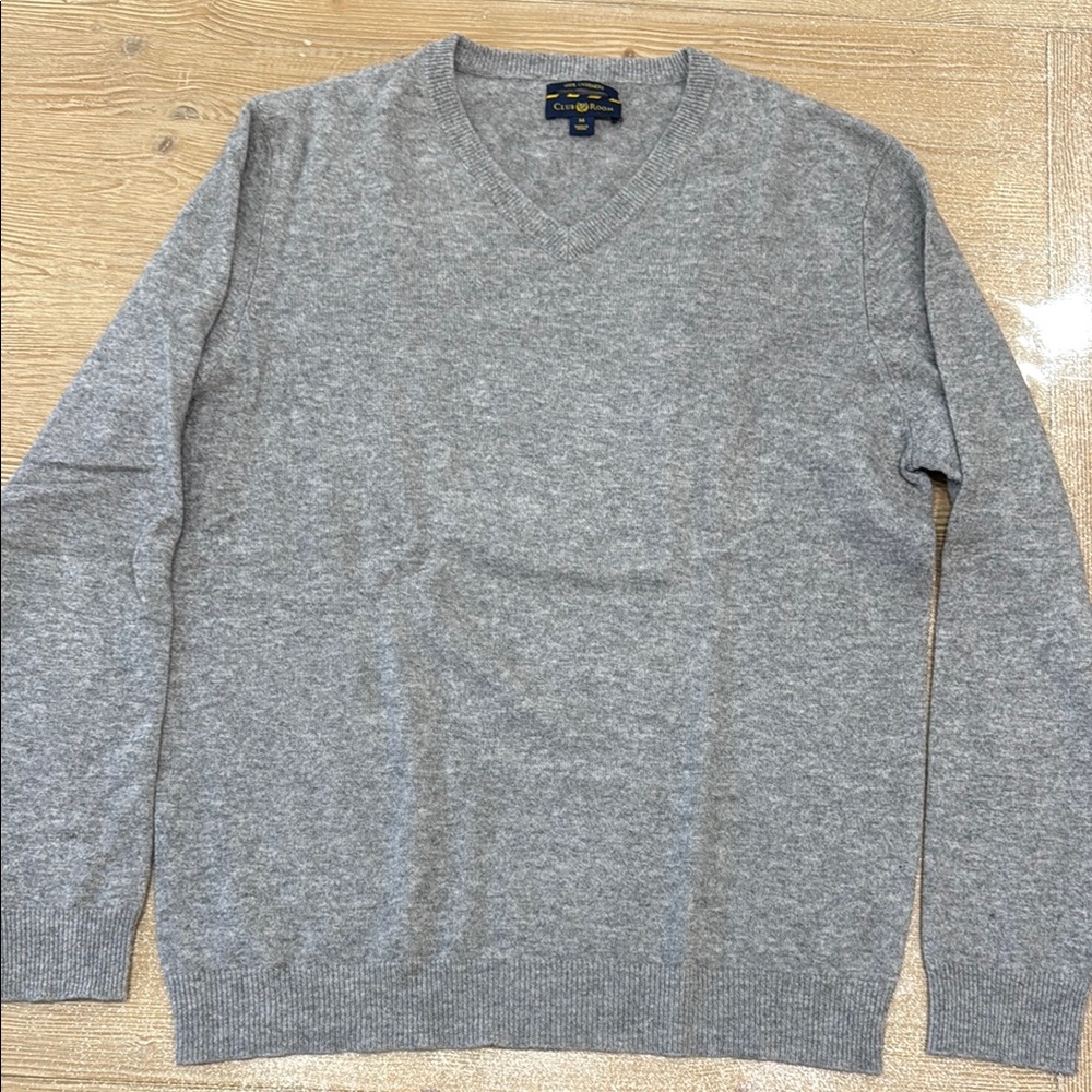 Club Room 100% cashmere heather grey v- neck sweater